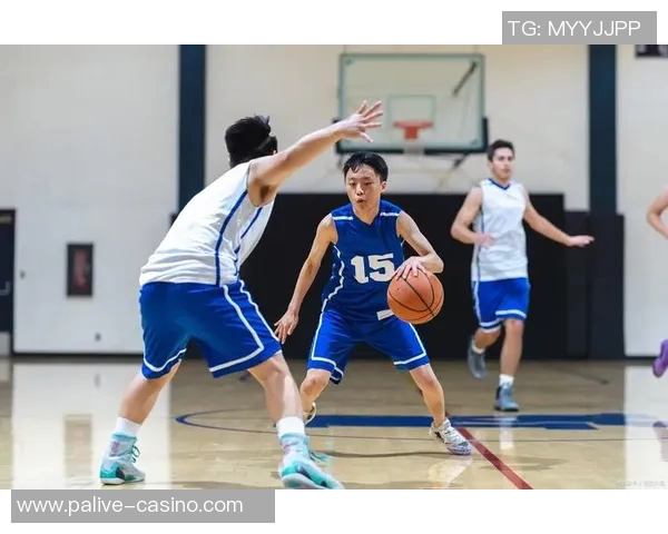 李博与雷镒玮的精彩对决揭示了当代年轻人的奋斗与梦想 李博与雷镒玮的精彩对决揭示了当代年轻人的奋斗与梦想